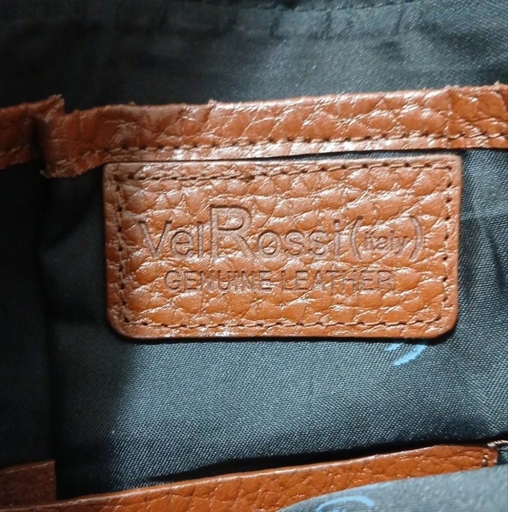 Vel Rossi 11 tall